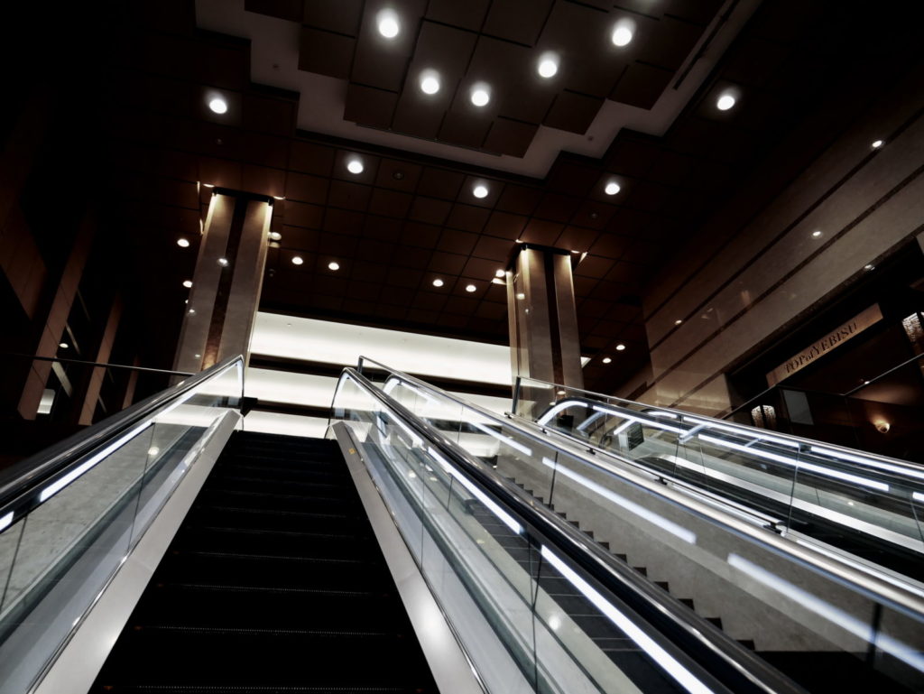 LEICA 12-60mm | 作例 | TOWARDS THE LIGHT